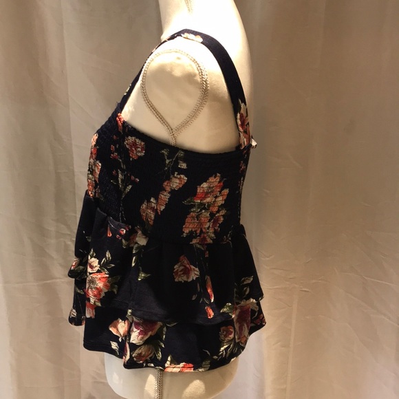 Summer Top - Picture 2 of 4